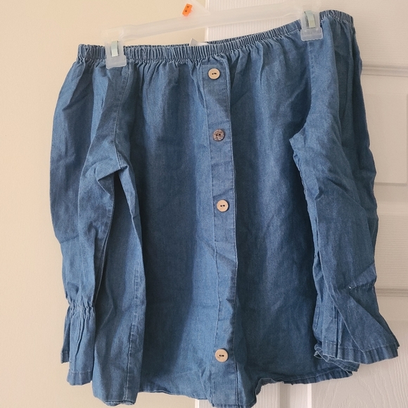 Off the shoulder top - Picture 1 of 1